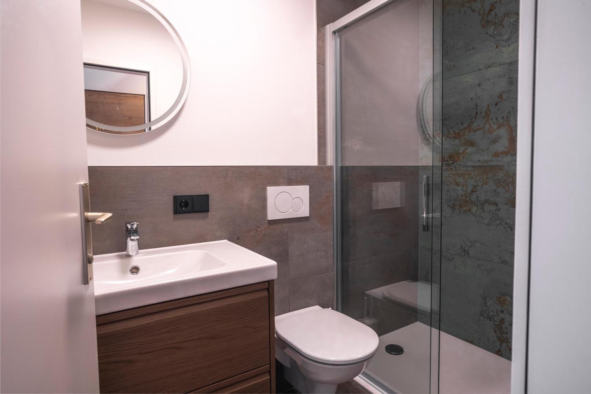 Suite Apartment Modern Getaway - Neu Renoviert - Strobl Am Wolfgangsee Dış mekan fotoğraf