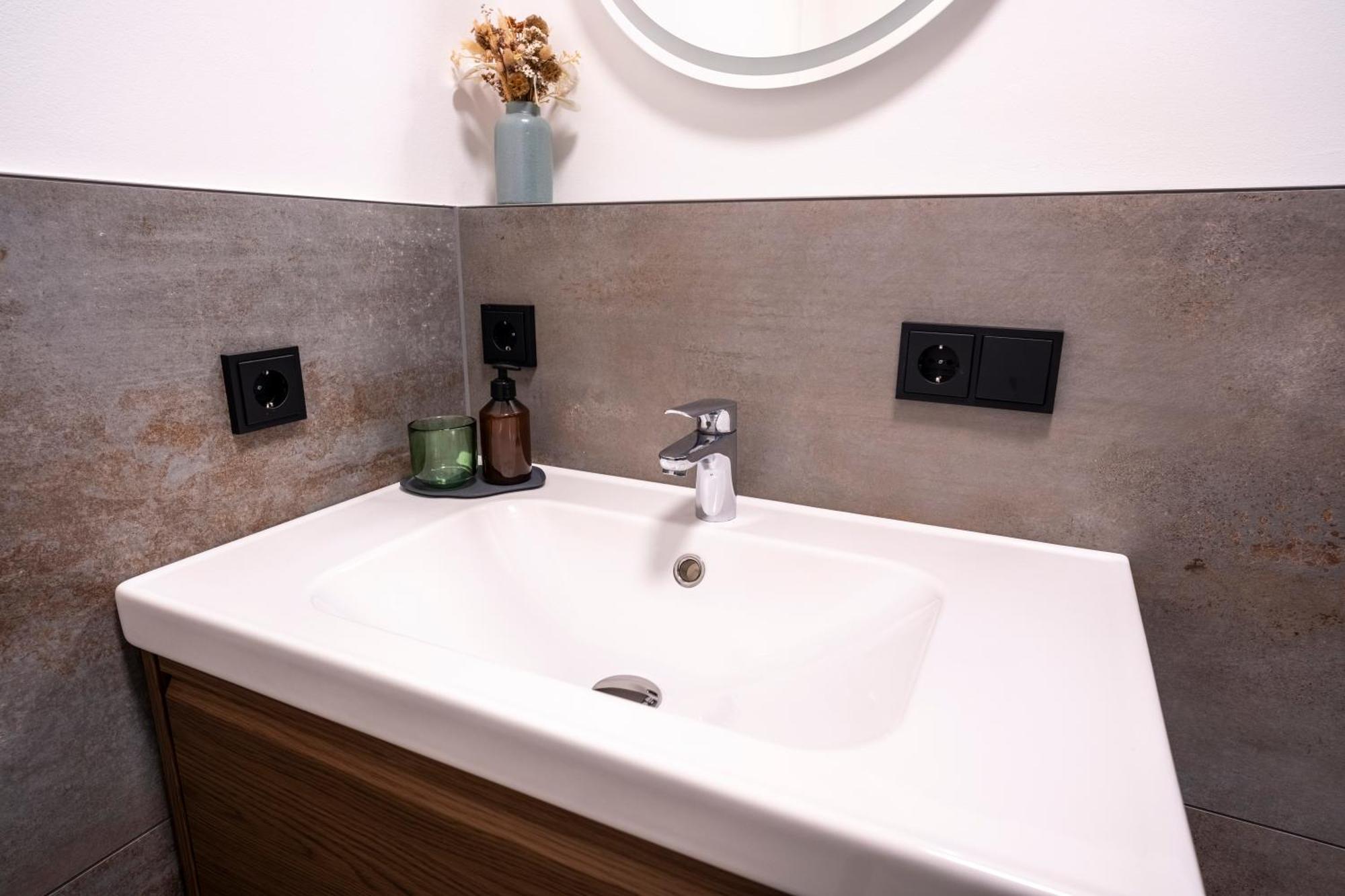 Suite Apartment Modern Getaway - Neu Renoviert - Strobl Am Wolfgangsee Dış mekan fotoğraf